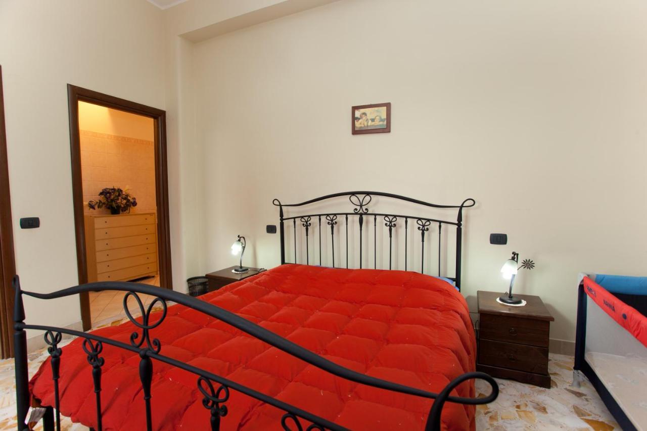 Bed and Breakfast Le Grotte Riposto Exterior foto